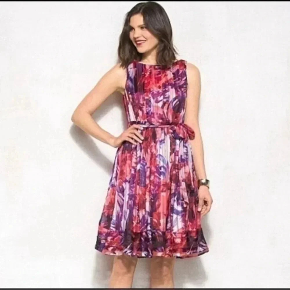 Luxe by Carmen Marc Valvo Sleeveless Watercolor Cocktail Dress Size 10 Medium M